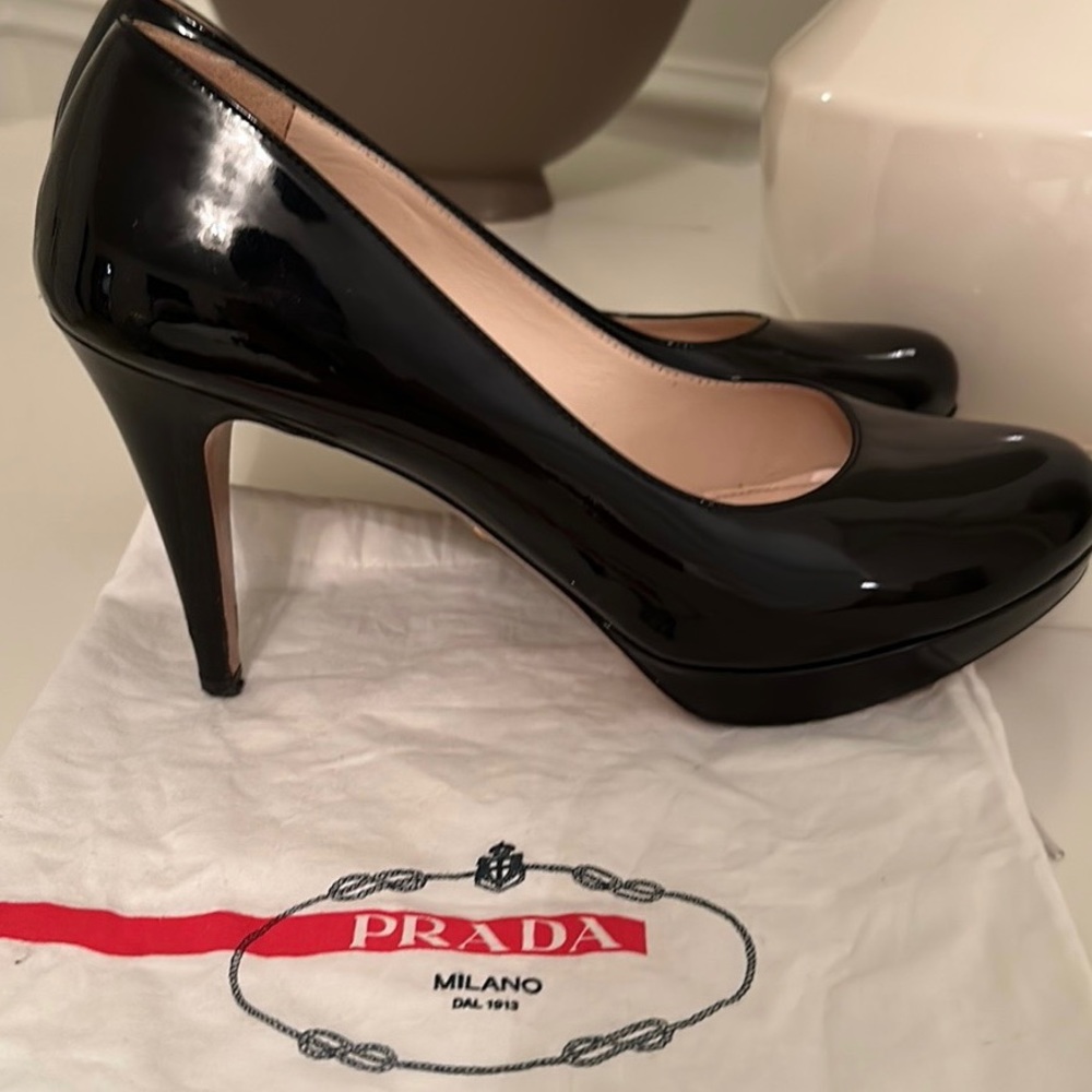PRADA PATENT LEATHER HEELS